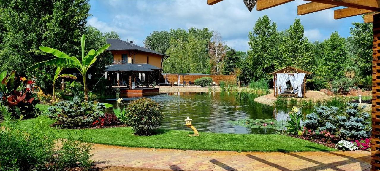 Session Hotel Рацкеве Экстерьер фото