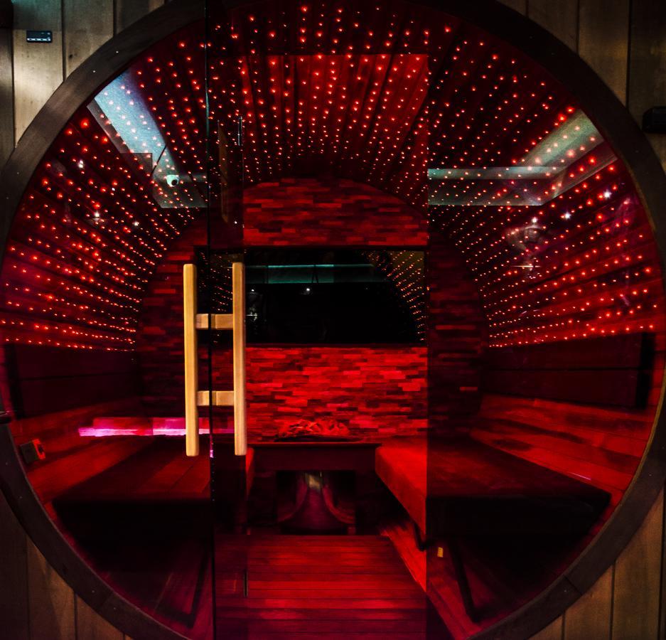 Session Hotel Рацкеве Экстерьер фото