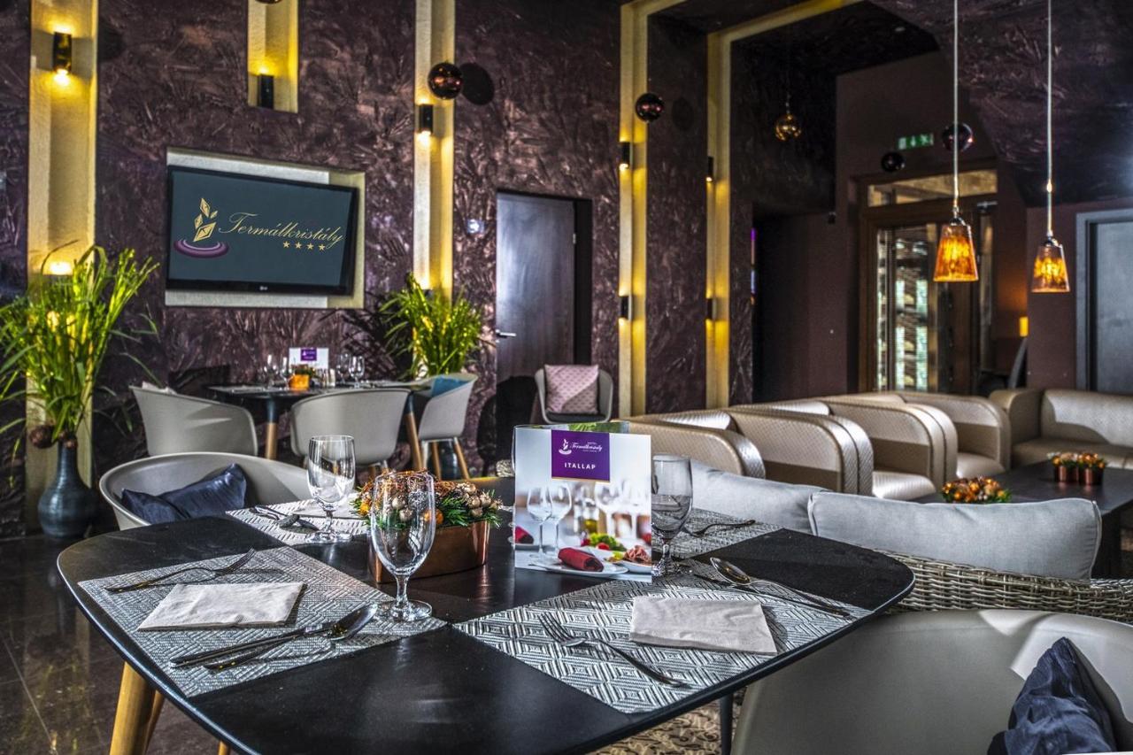 Session Hotel Рацкеве Экстерьер фото