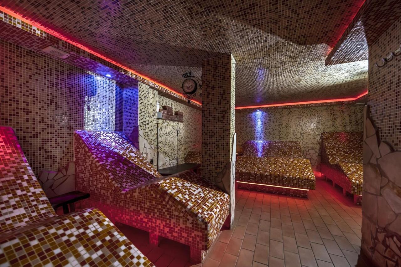Session Hotel Рацкеве Экстерьер фото